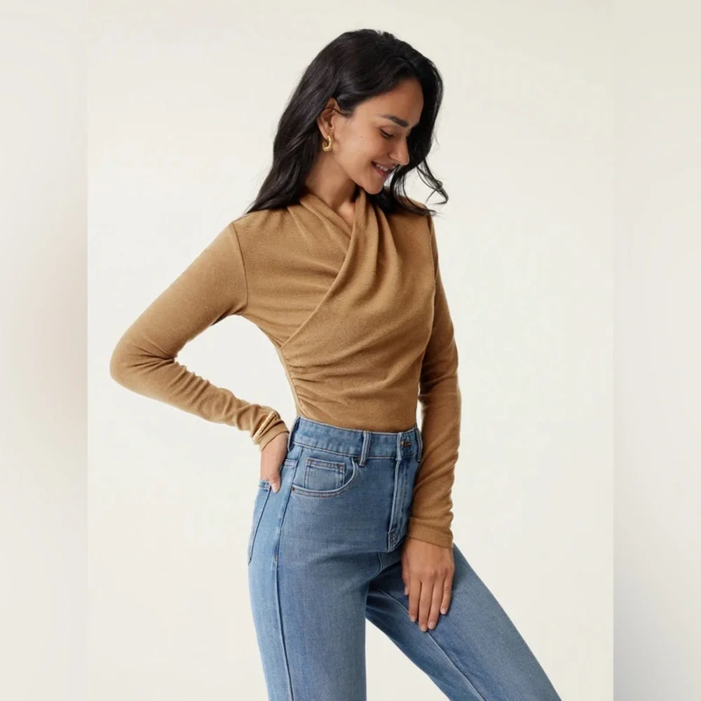 New OGL Surplice Long Sleeve Top Size Large - Picture 6 of 11